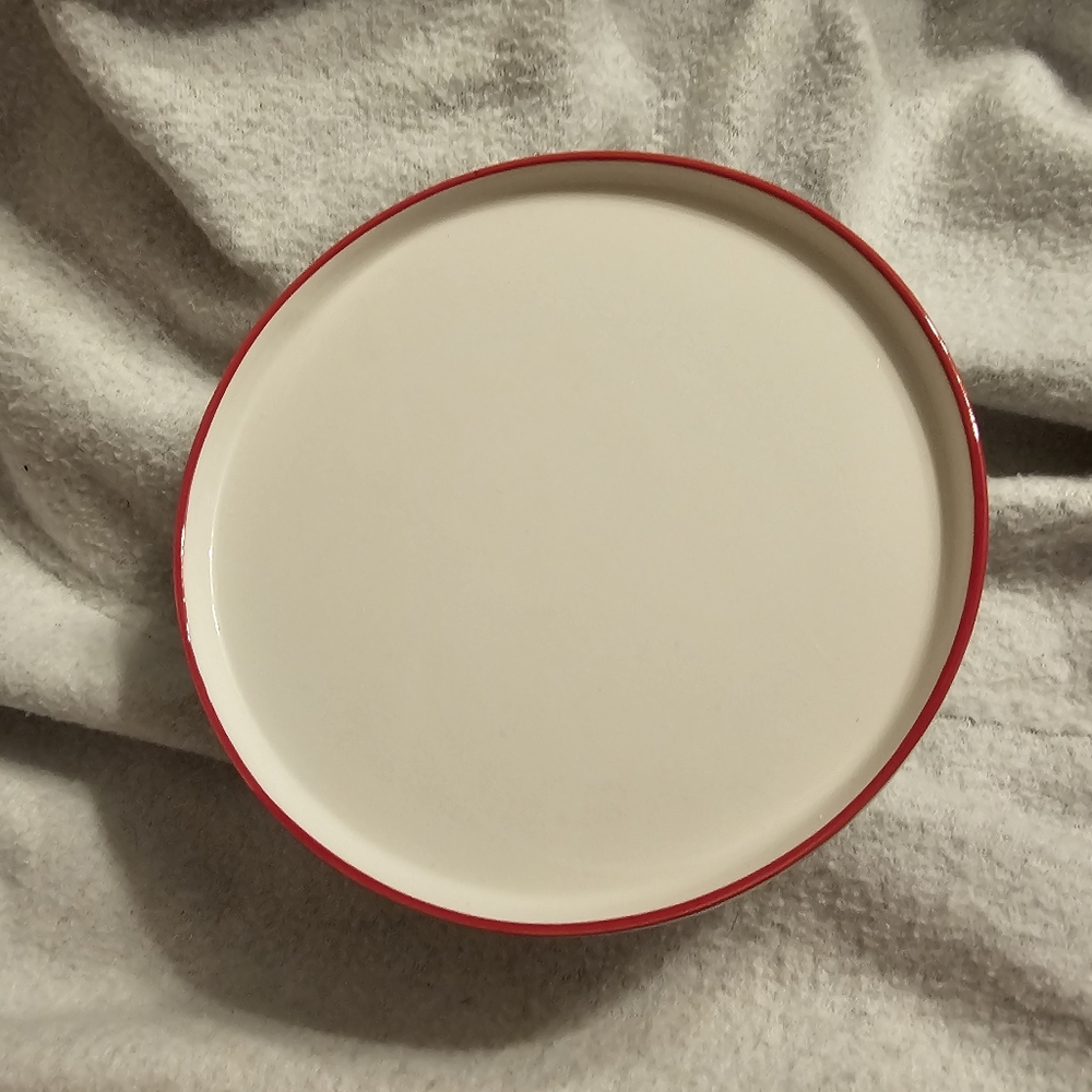 Target Bullseye Red and Cream Cake Stand